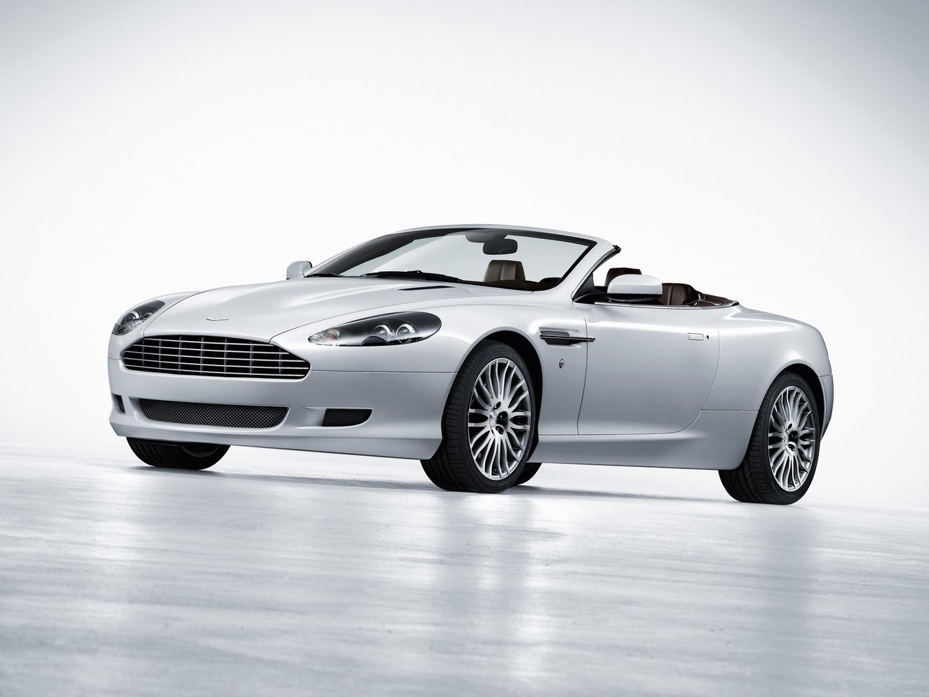 Aston Martin DB9 2008 - 2012