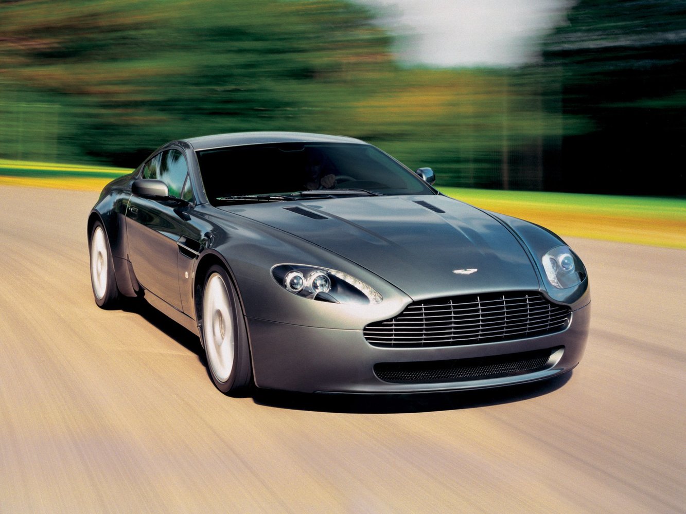 Aston Martin V8 Vantage 2005 - 2008