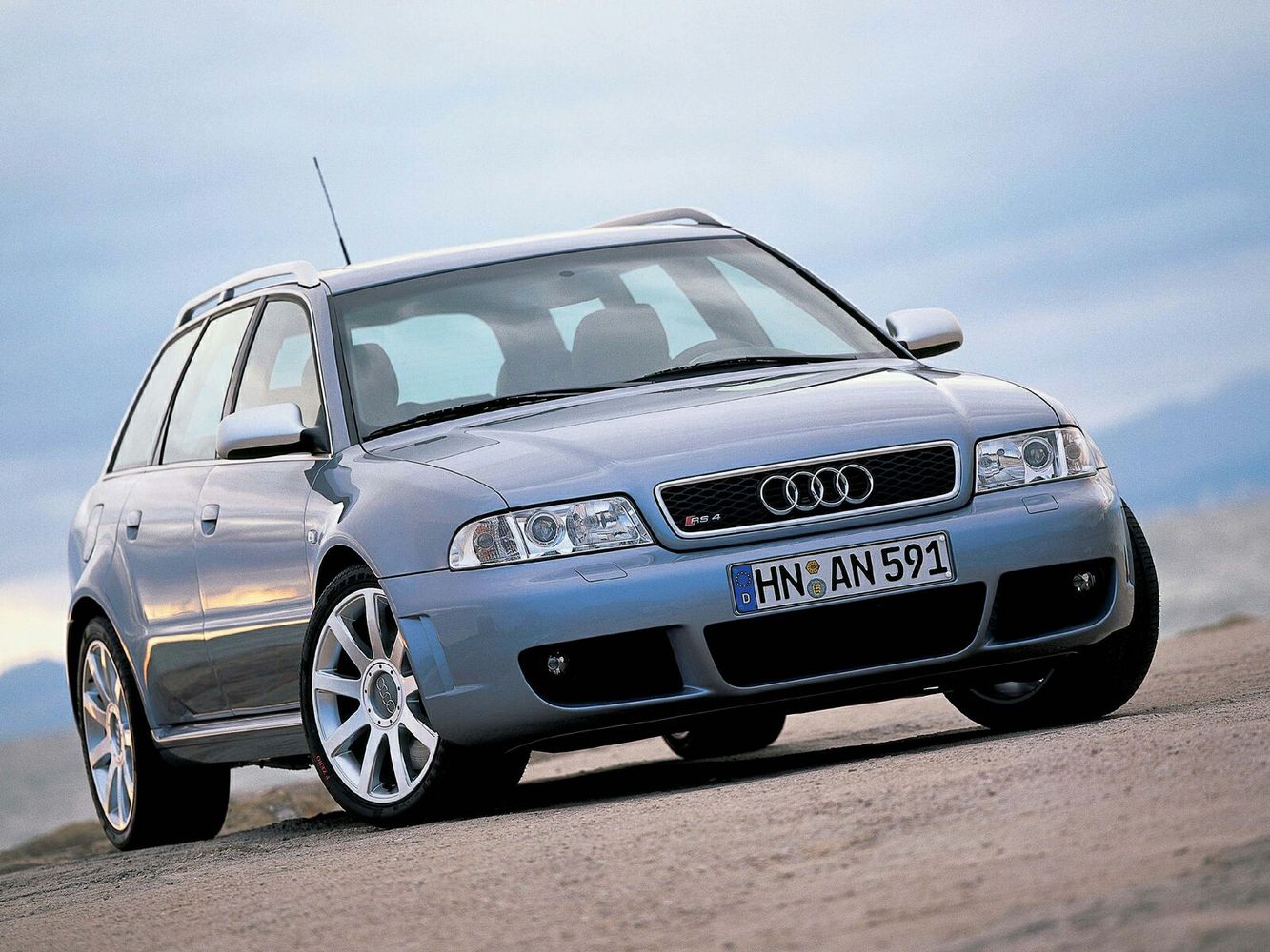Audi RS4 2000 - 2001