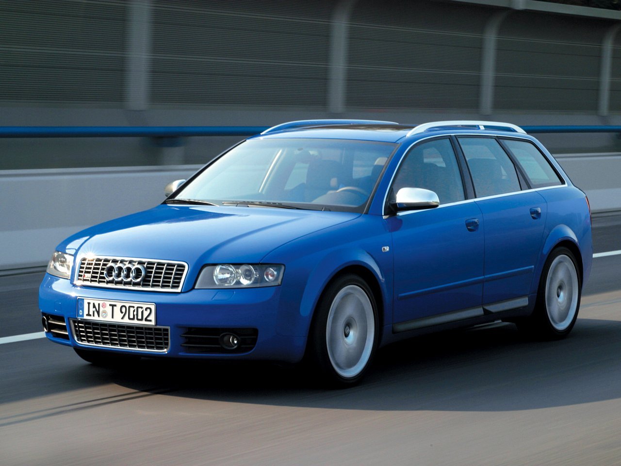 Audi S4 2003 - 2004