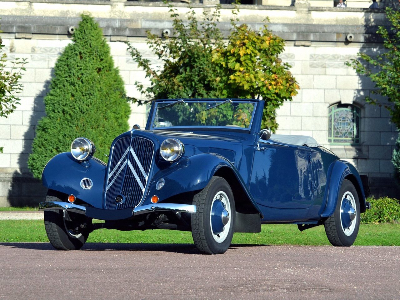 Citroen Traction Avant 1934 - 1957