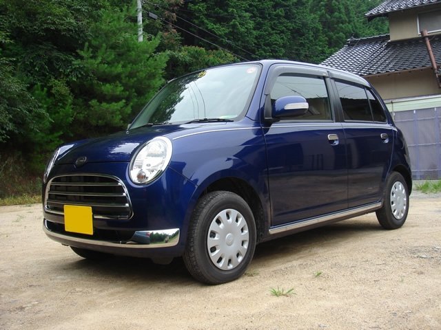 Daihatsu Mira Gino 2004 - 2009