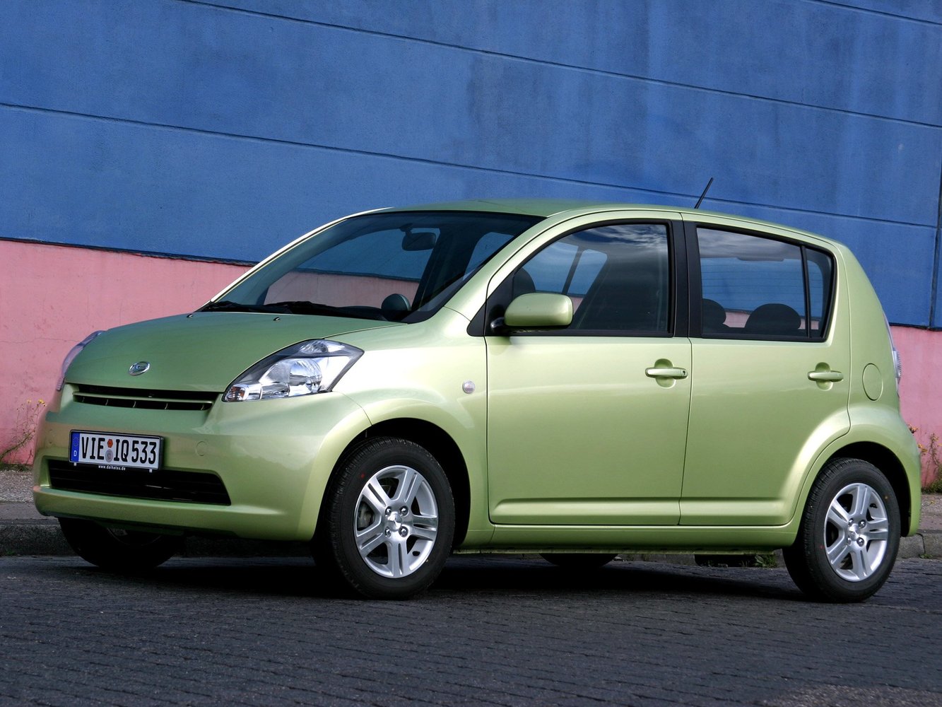 Daihatsu Sirion 2005 - 2007