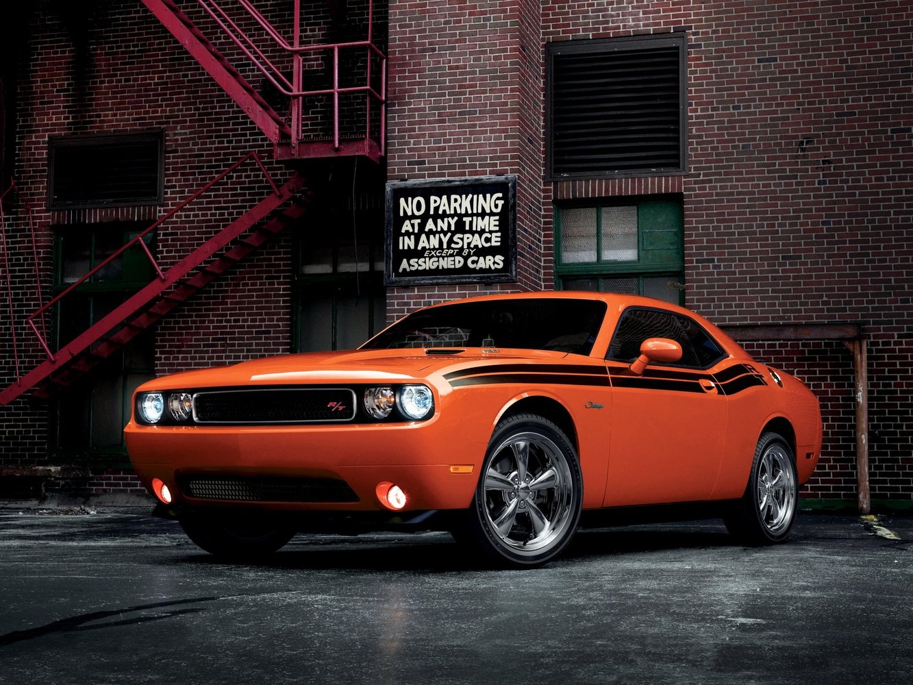 Dodge Challenger 2010 - 2015