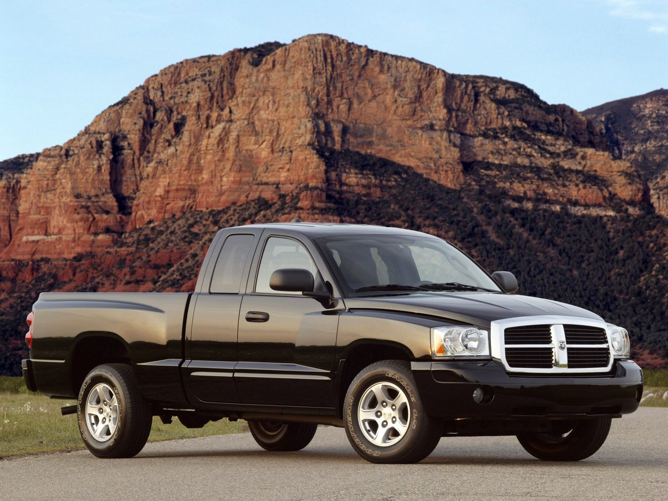 Dodge Dakota 2004 - 2007