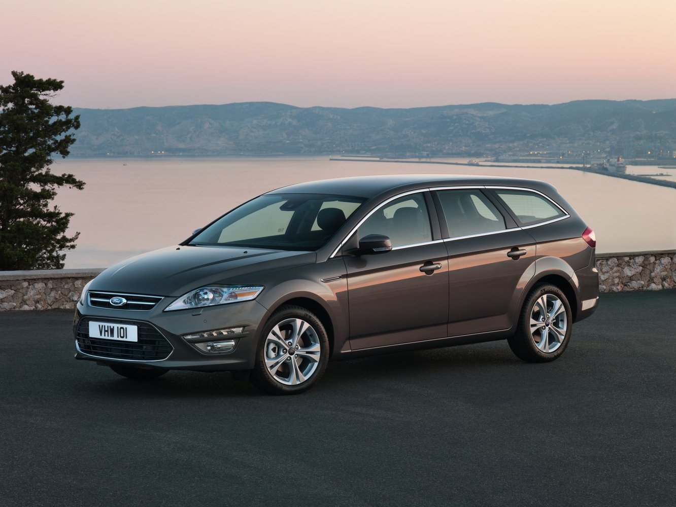 Ford Mondeo 2010 - 2015
