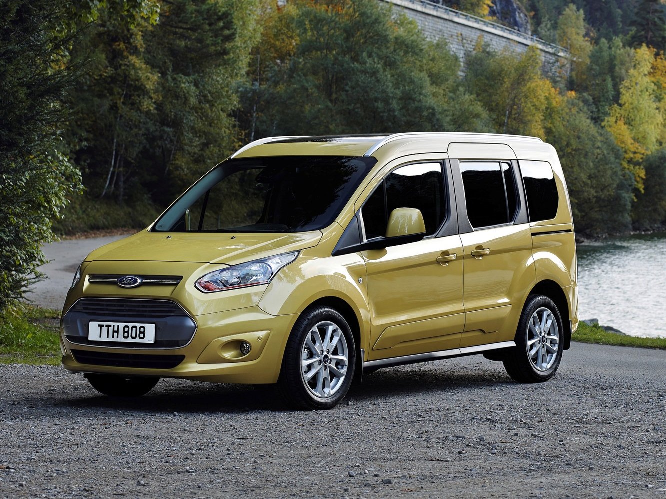 Ford Tourneo Connect 2014 - 2016