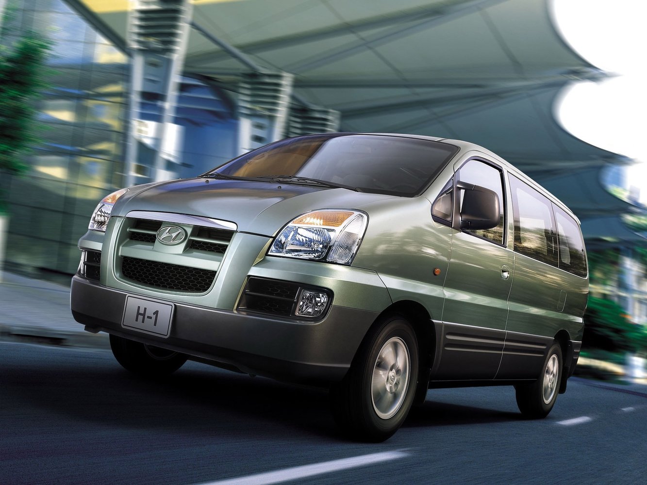 Hyundai Starex (H-1) 2004 - 2007