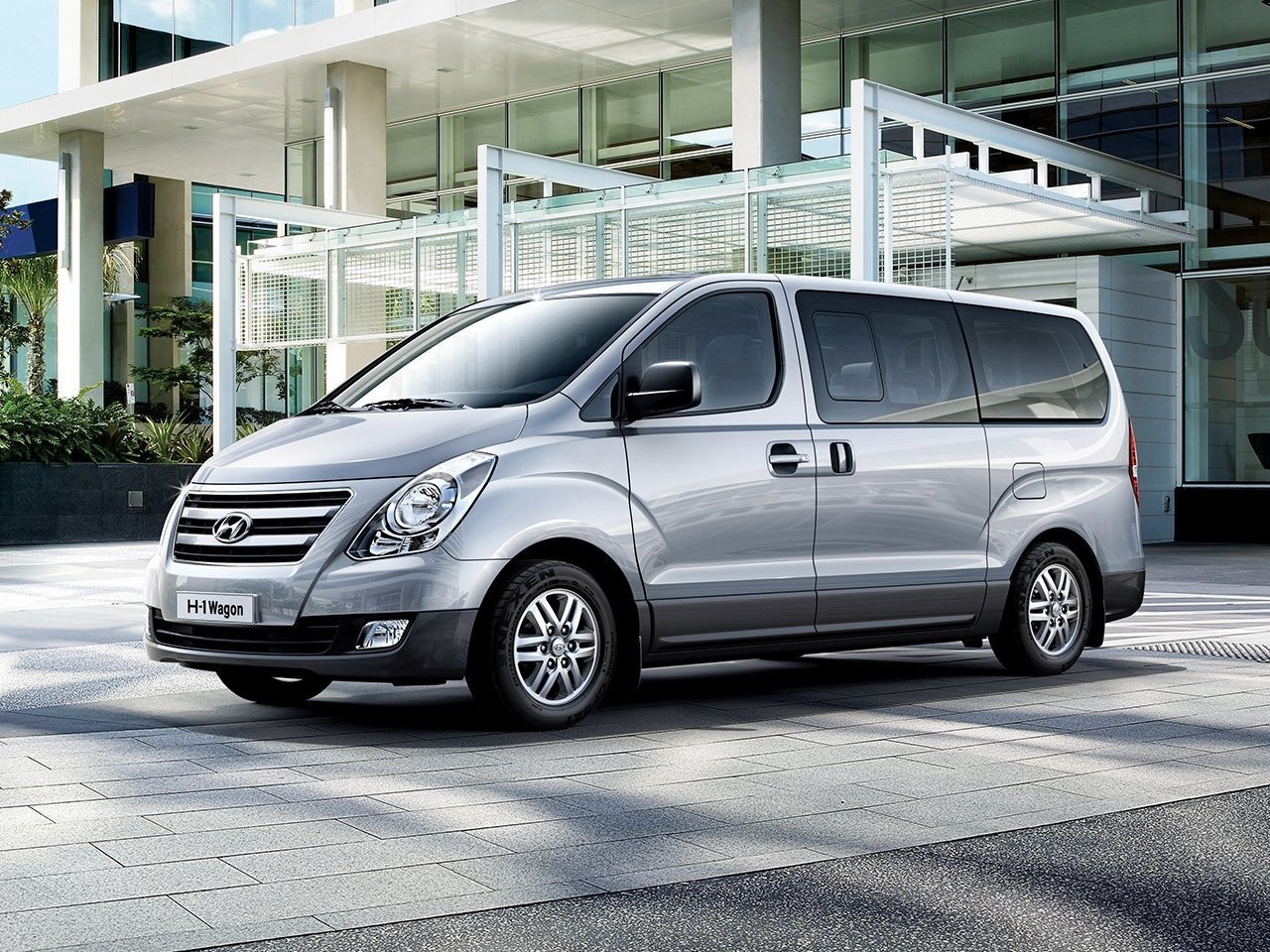 Hyundai Starex (H-1) 2015 - 2016