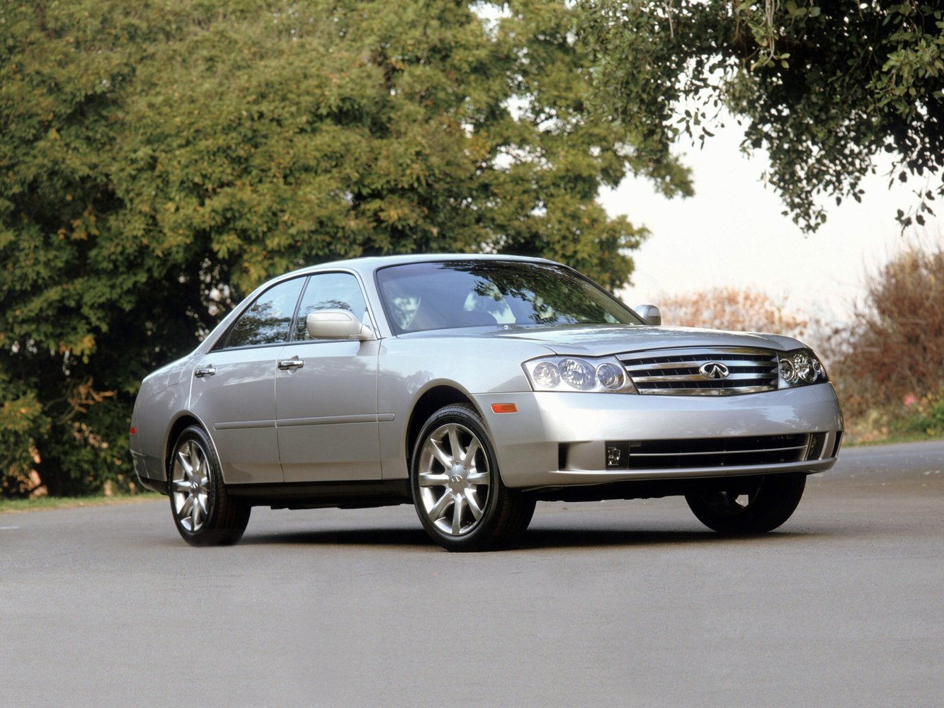 Infiniti M 2002 - 2004