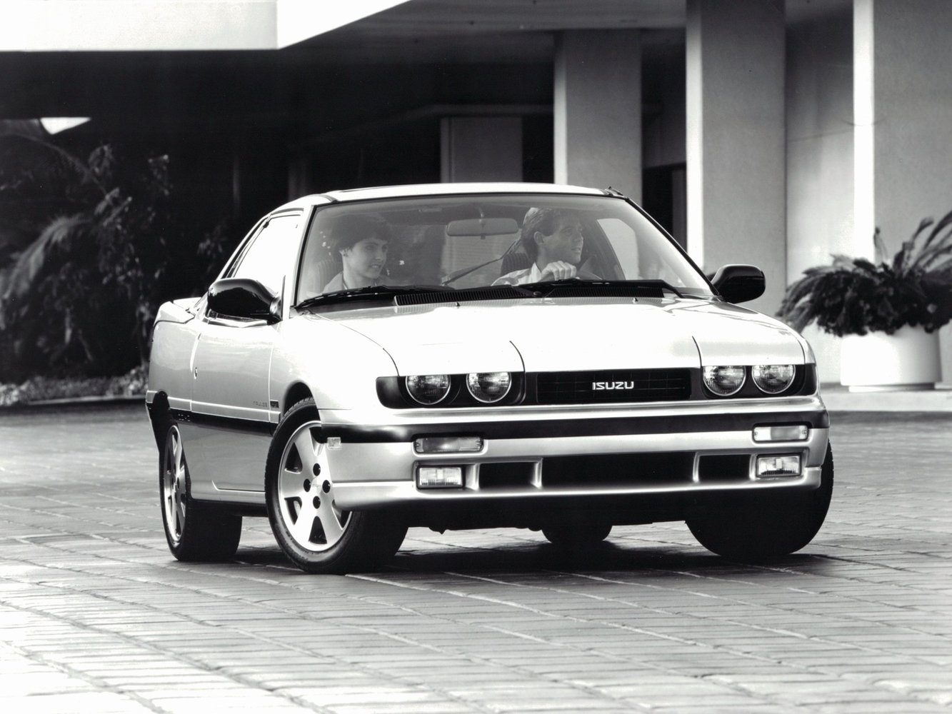 Isuzu Impulse 1990 - 1993