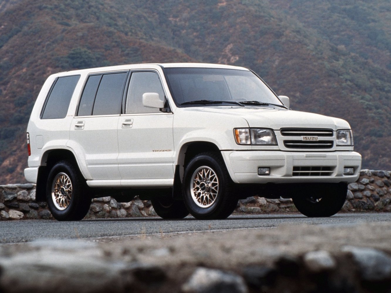 Isuzu Trooper 1992 - 2002