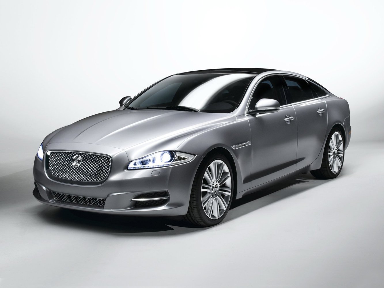 Jaguar XJ 2009 - 2015