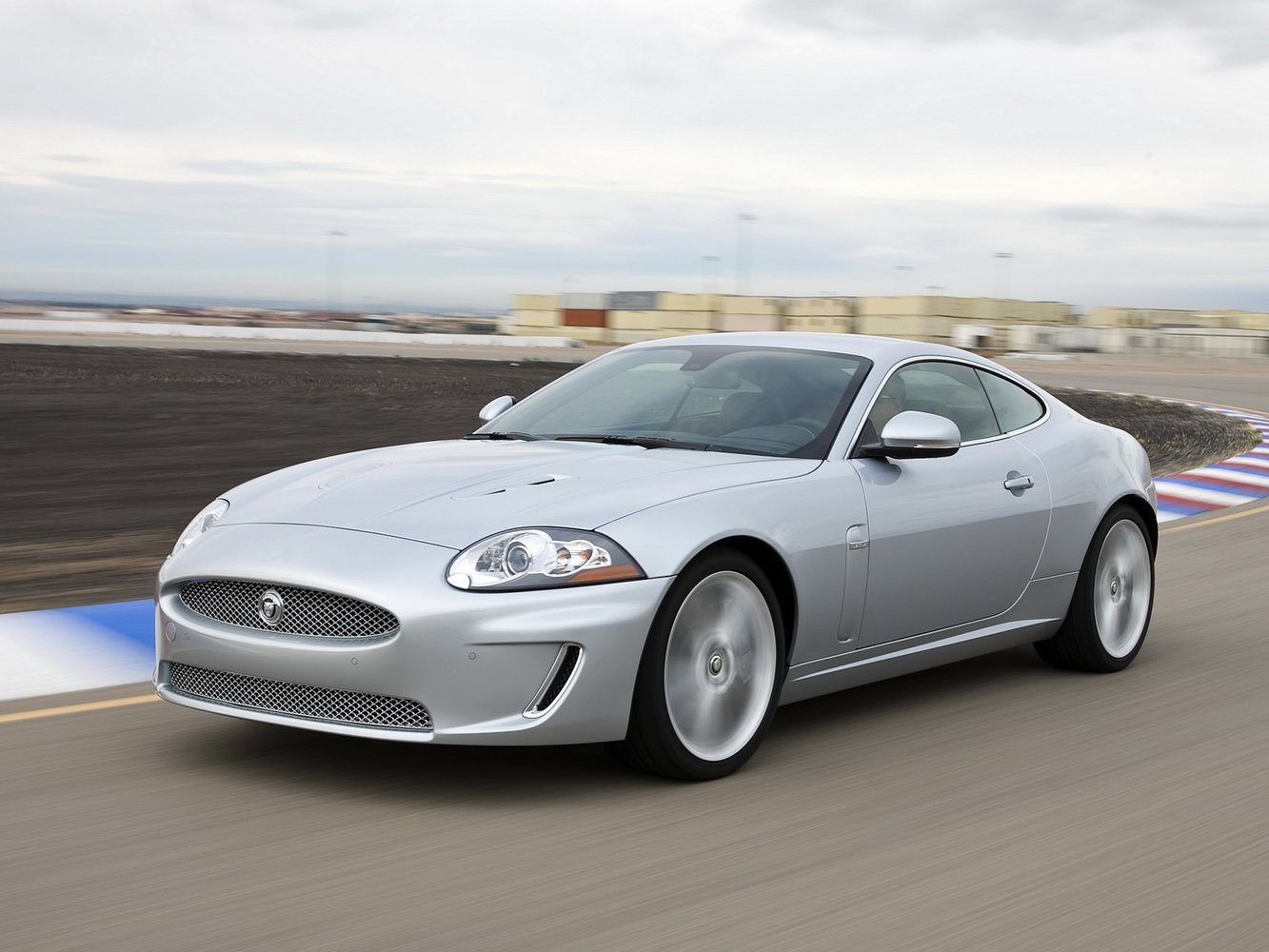 Jaguar XKR 2009 - 2011