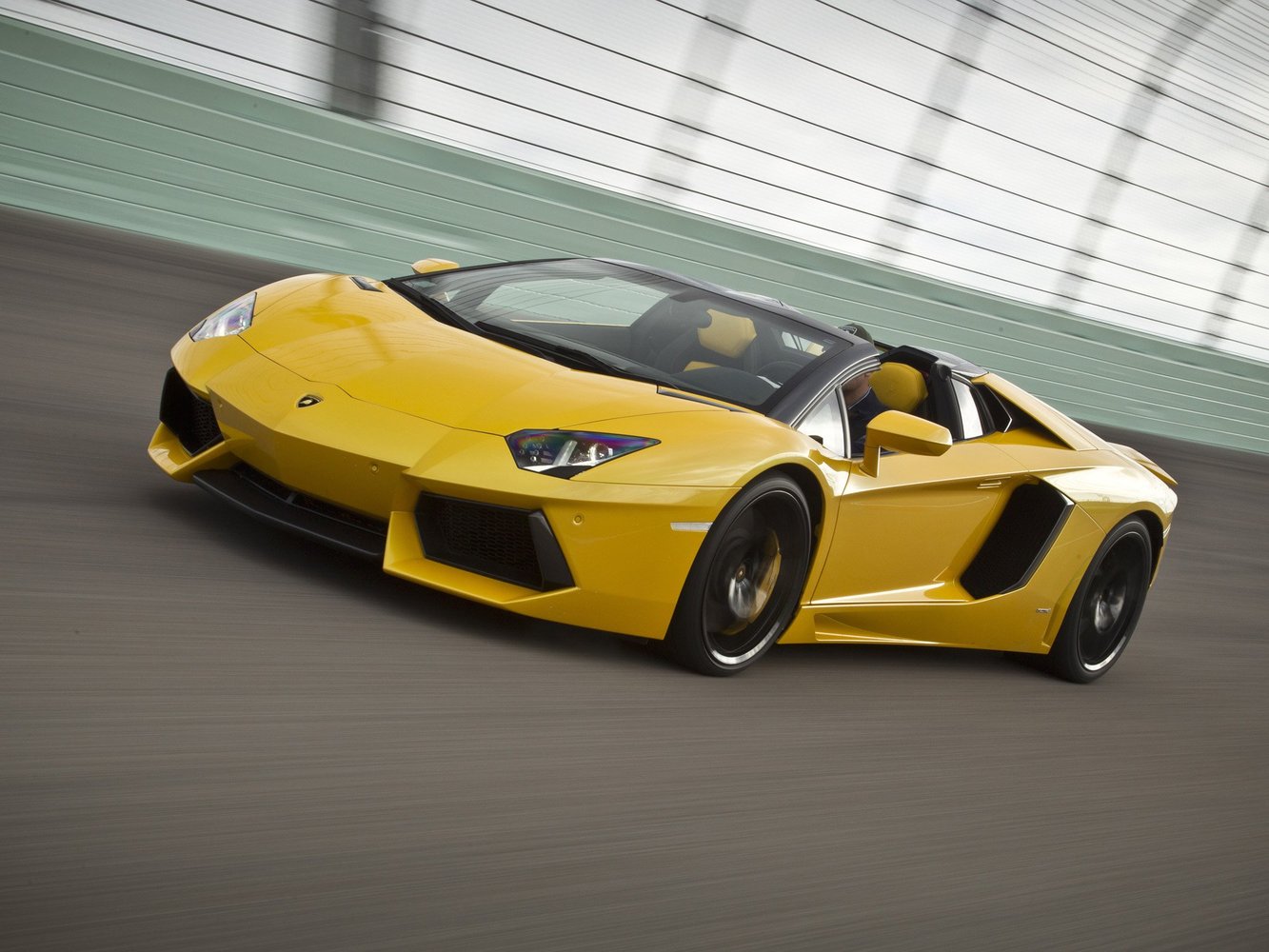 Lamborghini Aventador 2011 - 2016