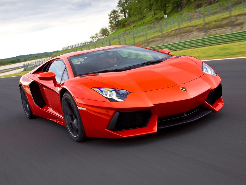 Lamborghini Aventador 2011 - 2016