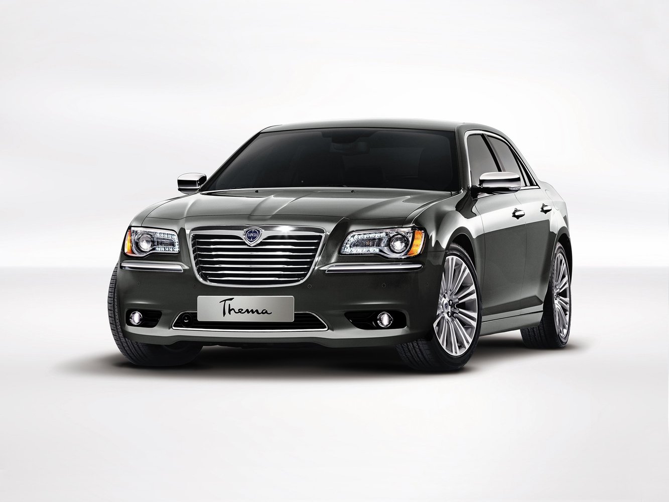 Lancia Thema 2011 - 2014