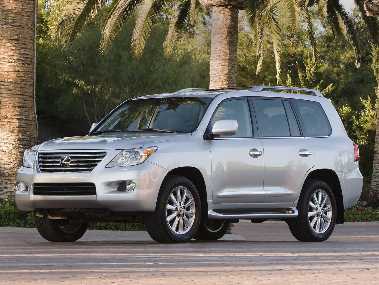 Lexus LX 2007 - 2012