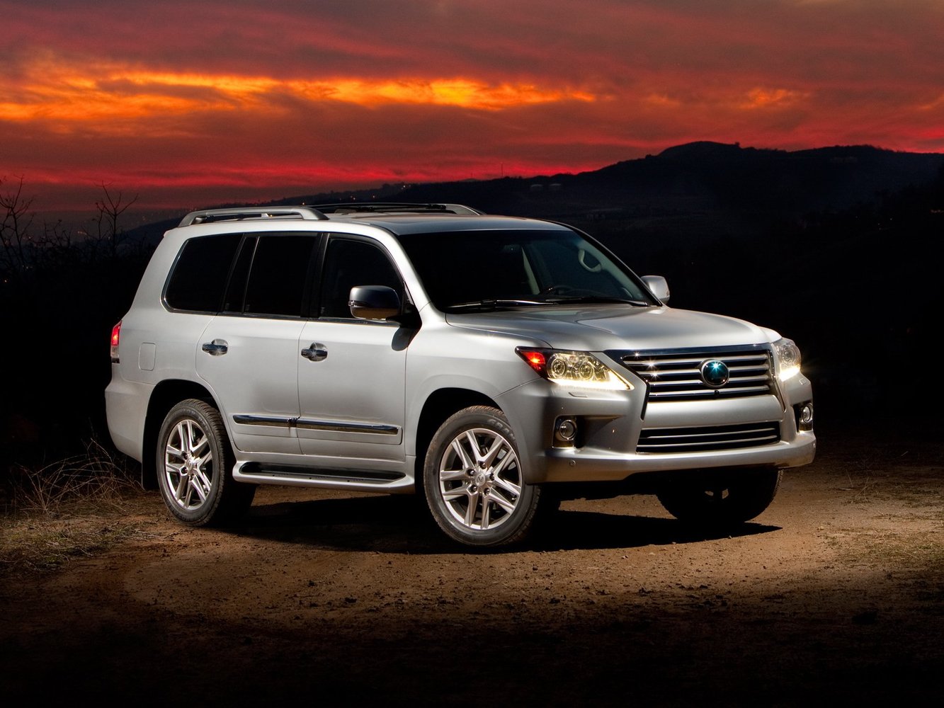 Lexus LX 2012 - 2015