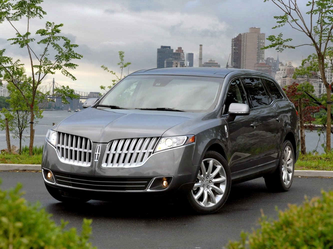 Lincoln MKT 2009 - 2012