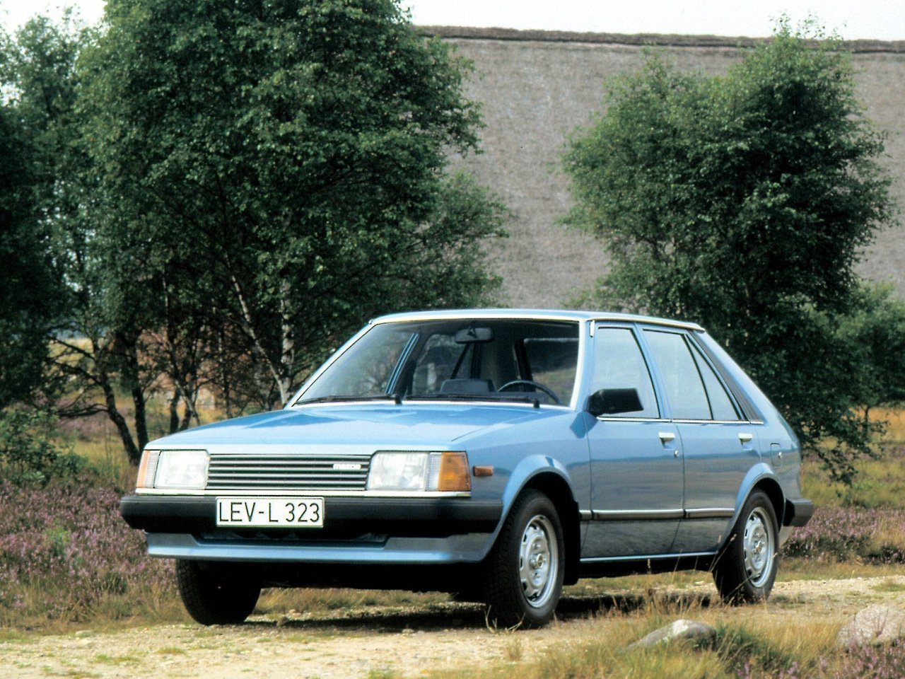 Mazda 323 1980 - 1986