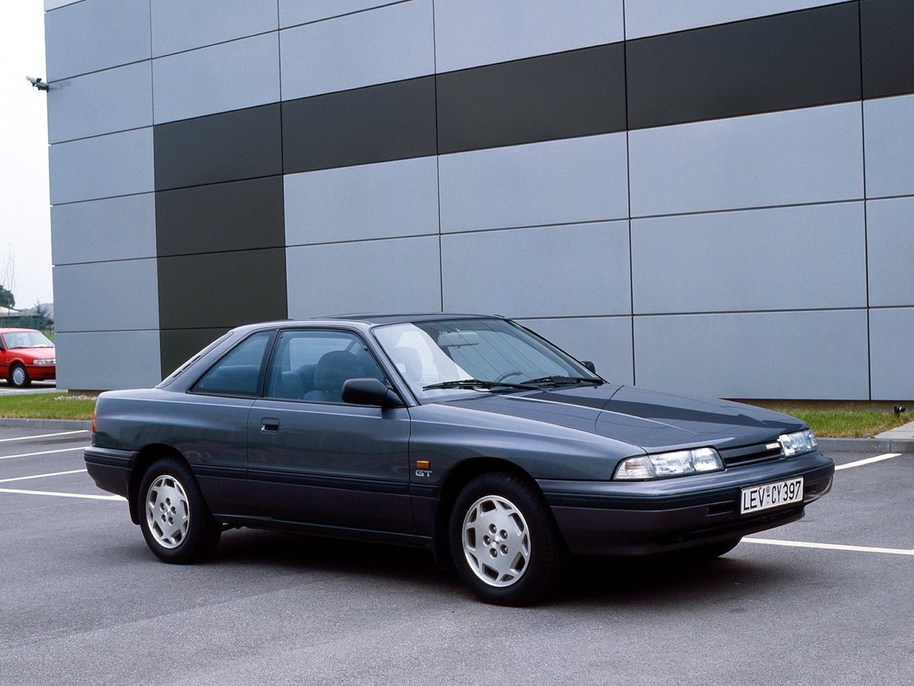 Mazda 626 1987 - 1992