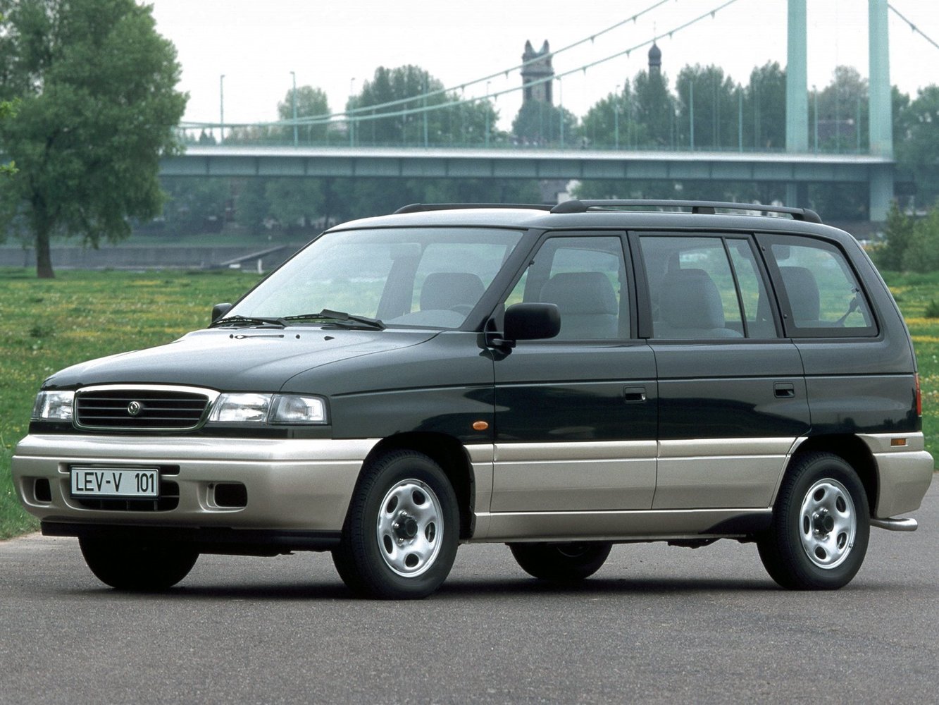 Mazda MPV 1989 - 1999