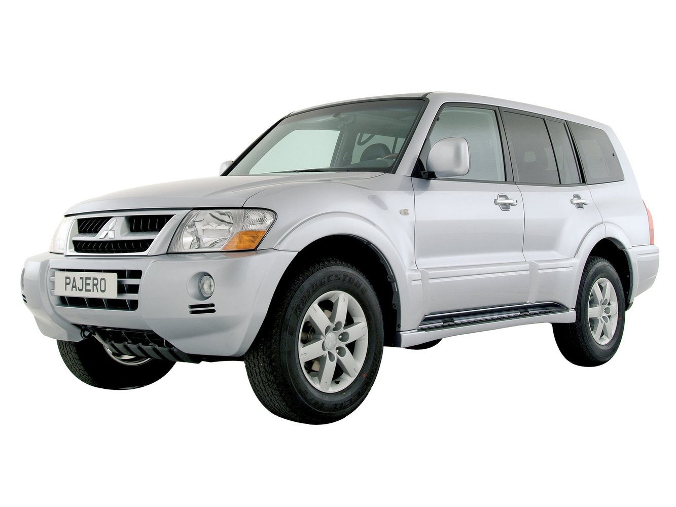 Mitsubishi Pajero 2000 - 2006