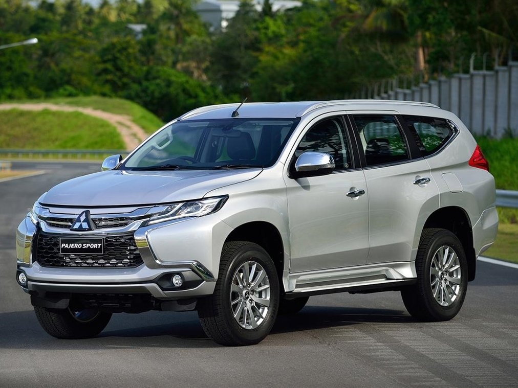 Mitsubishi Pajero Sport 2015 - 2016