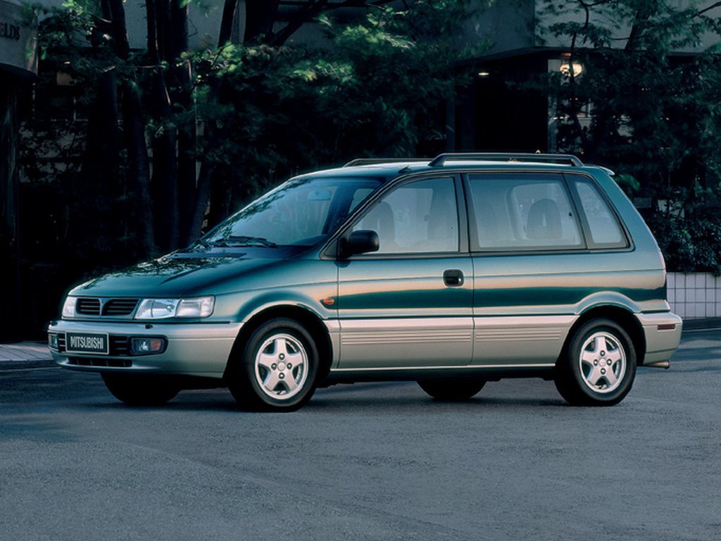 Mitsubishi Space Runner 1991 - 1997