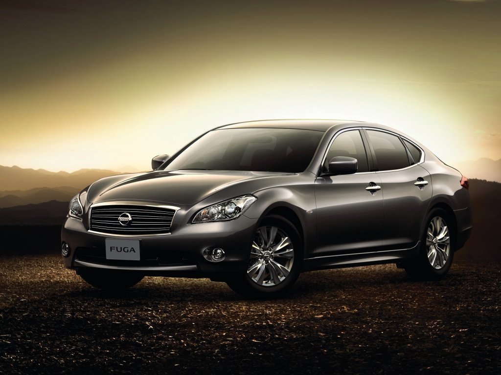 Nissan Fuga 2009 - 2016