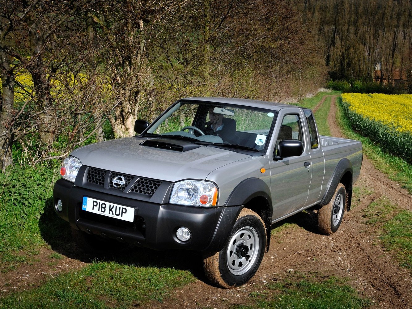 Nissan NP 300 2008 - 2016