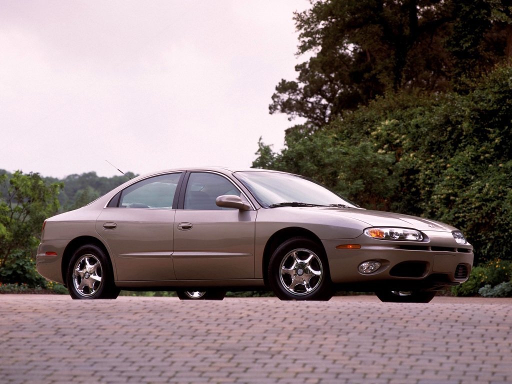 Oldsmobile Aurora 2001 - 2003