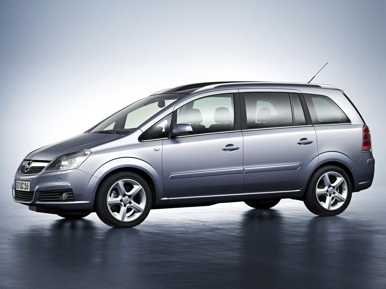 Opel Zafira 2005 - 2008