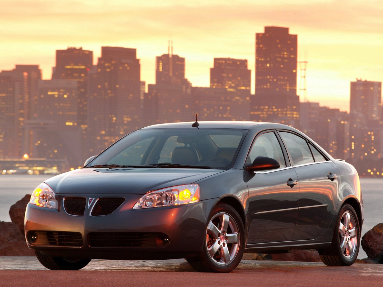 Pontiac G6 2004 - 2009