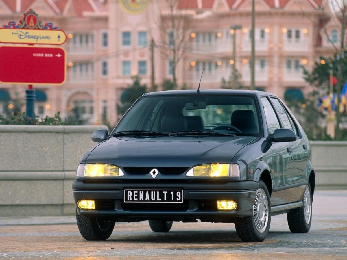 Renault 19 1996 - 2002