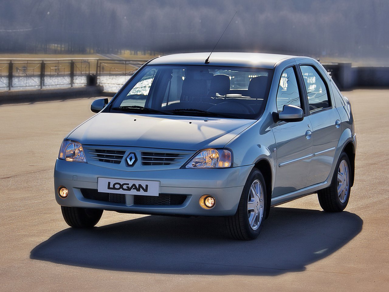 Renault Logan 2004 - 2009