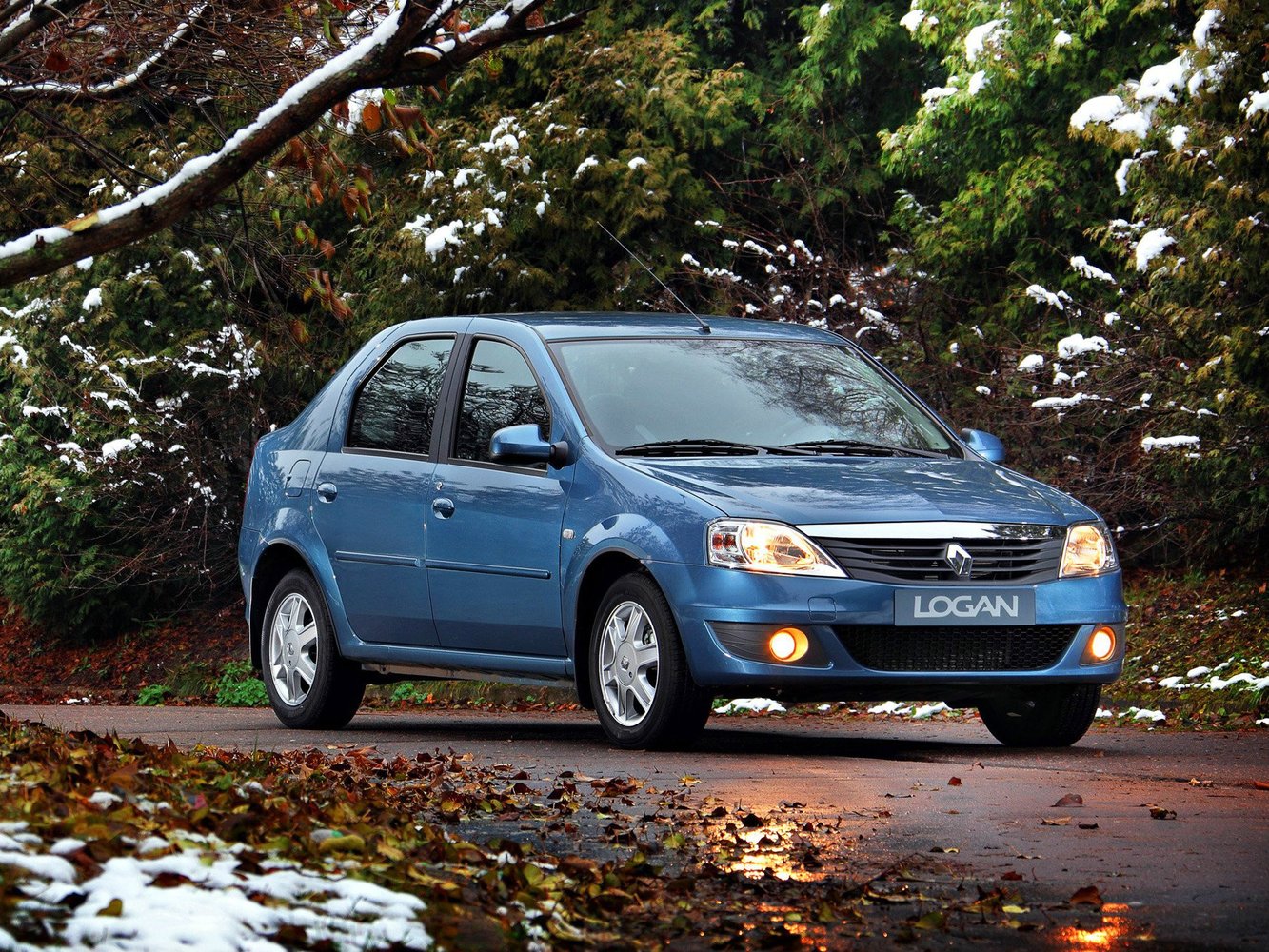 Renault Logan 2010 - 2015