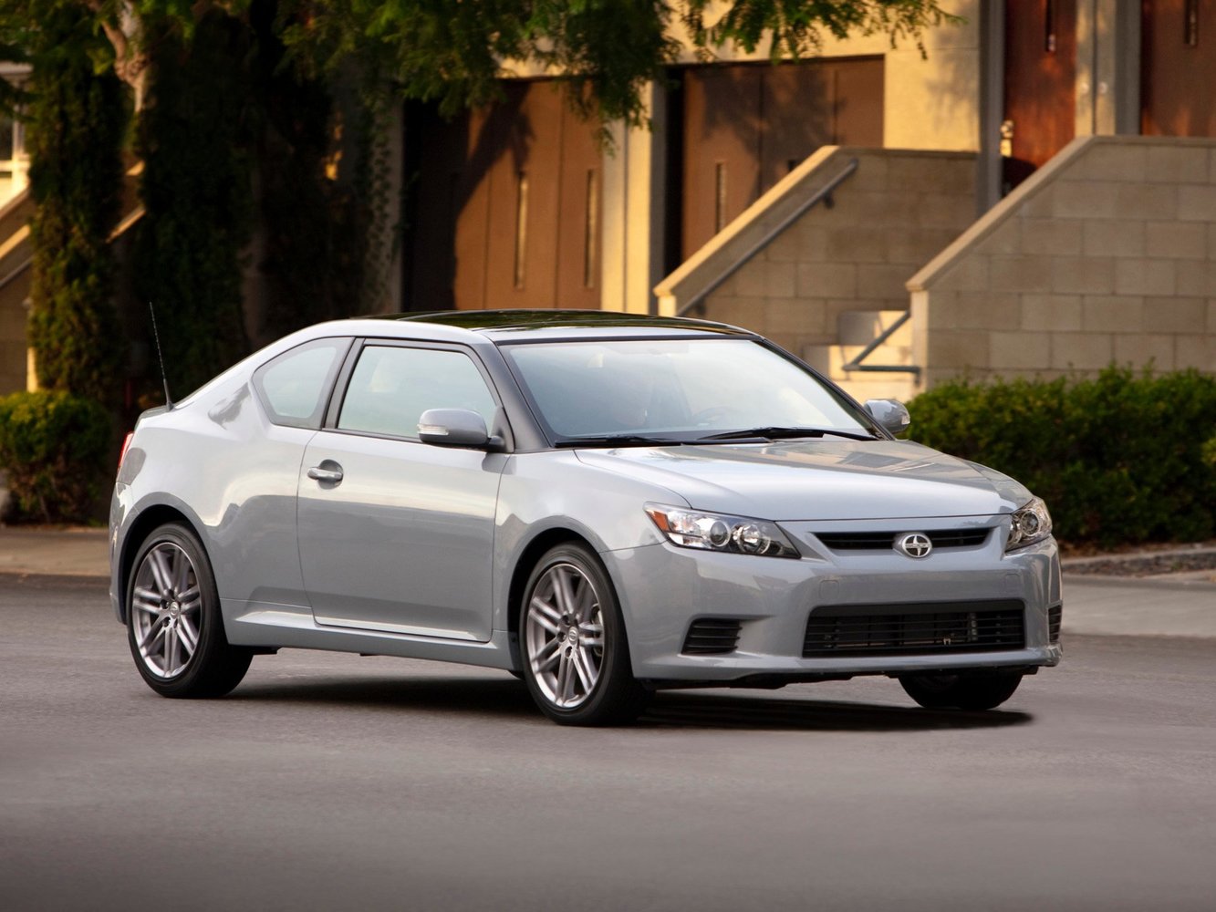 Scion tC 2010 - 2013