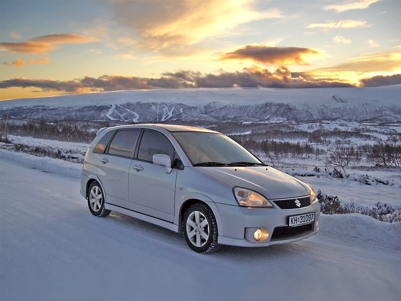 Suzuki Liana 2004 - 2008