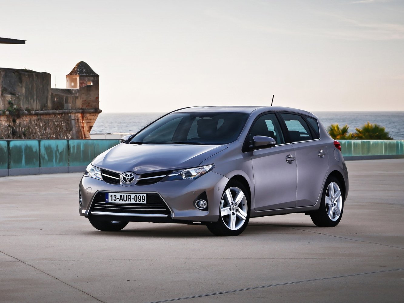 Toyota Auris 2012 - 2015