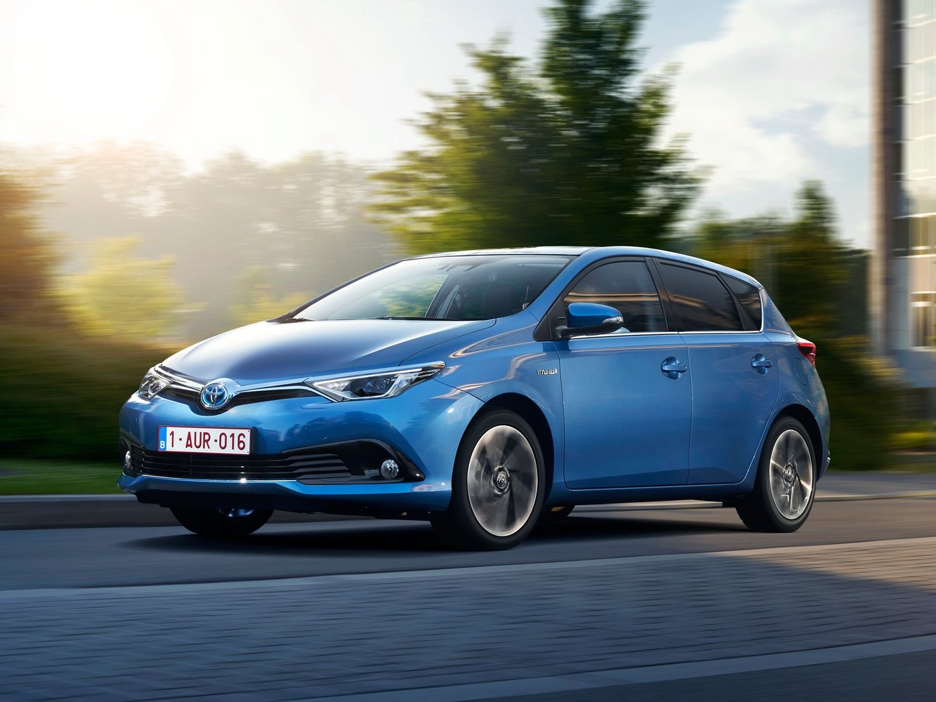 Toyota Auris 2015 - 2016