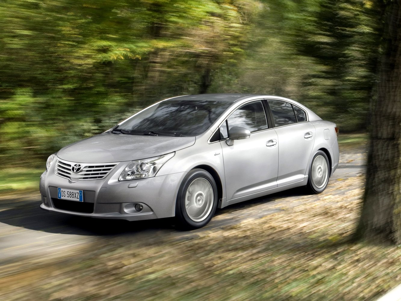 Toyota Avensis 2009 - 2011
