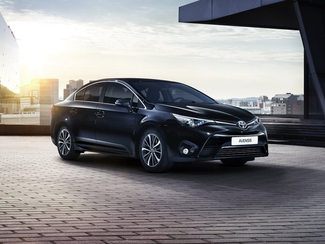 Toyota Avensis 2015 - 2016