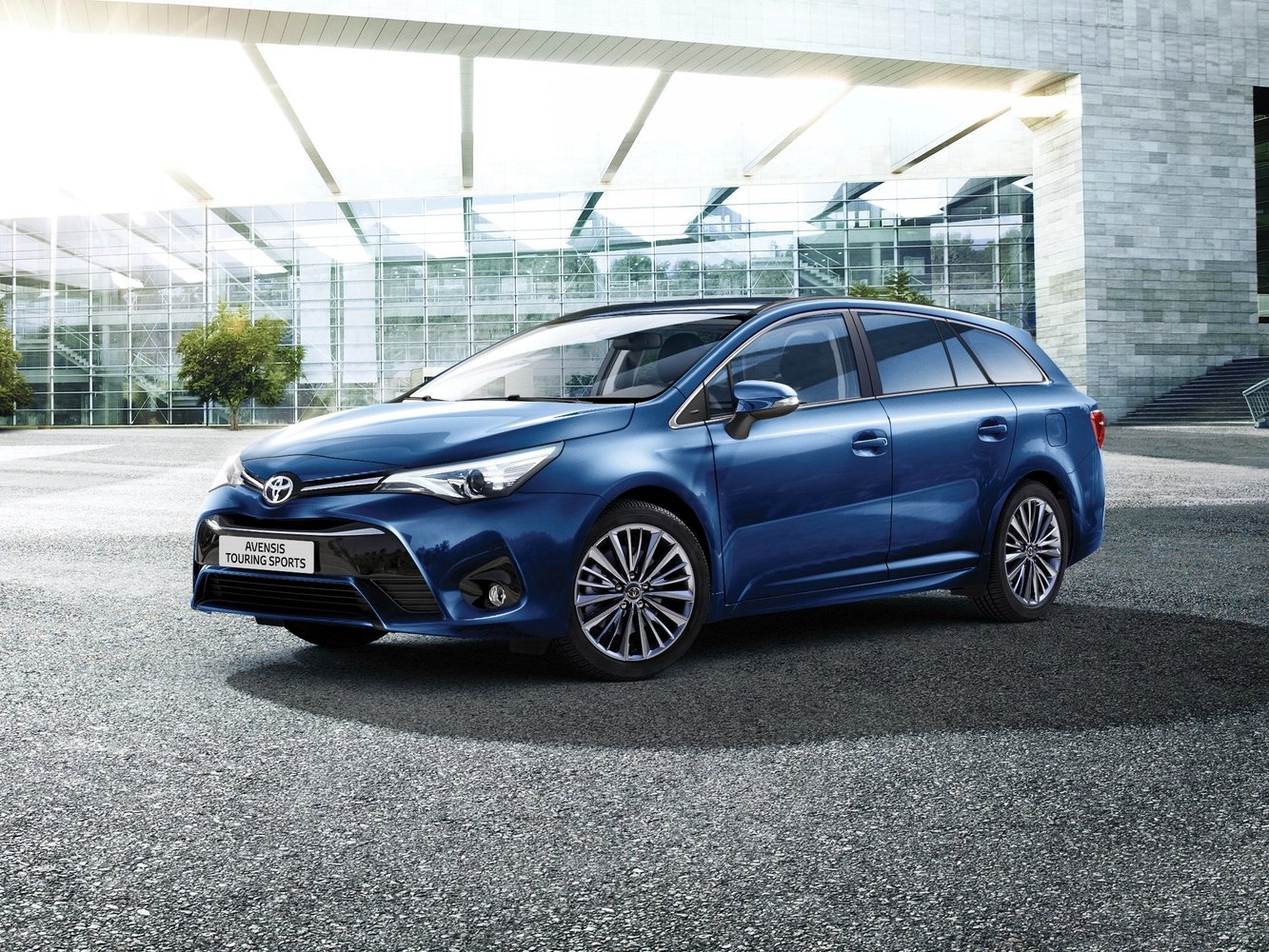 Toyota Avensis 2015 - 2016