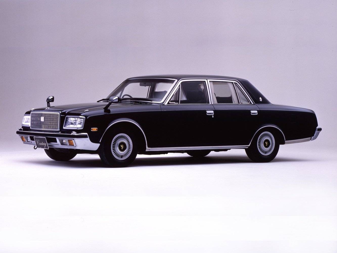 Toyota Century 1990 - 1997