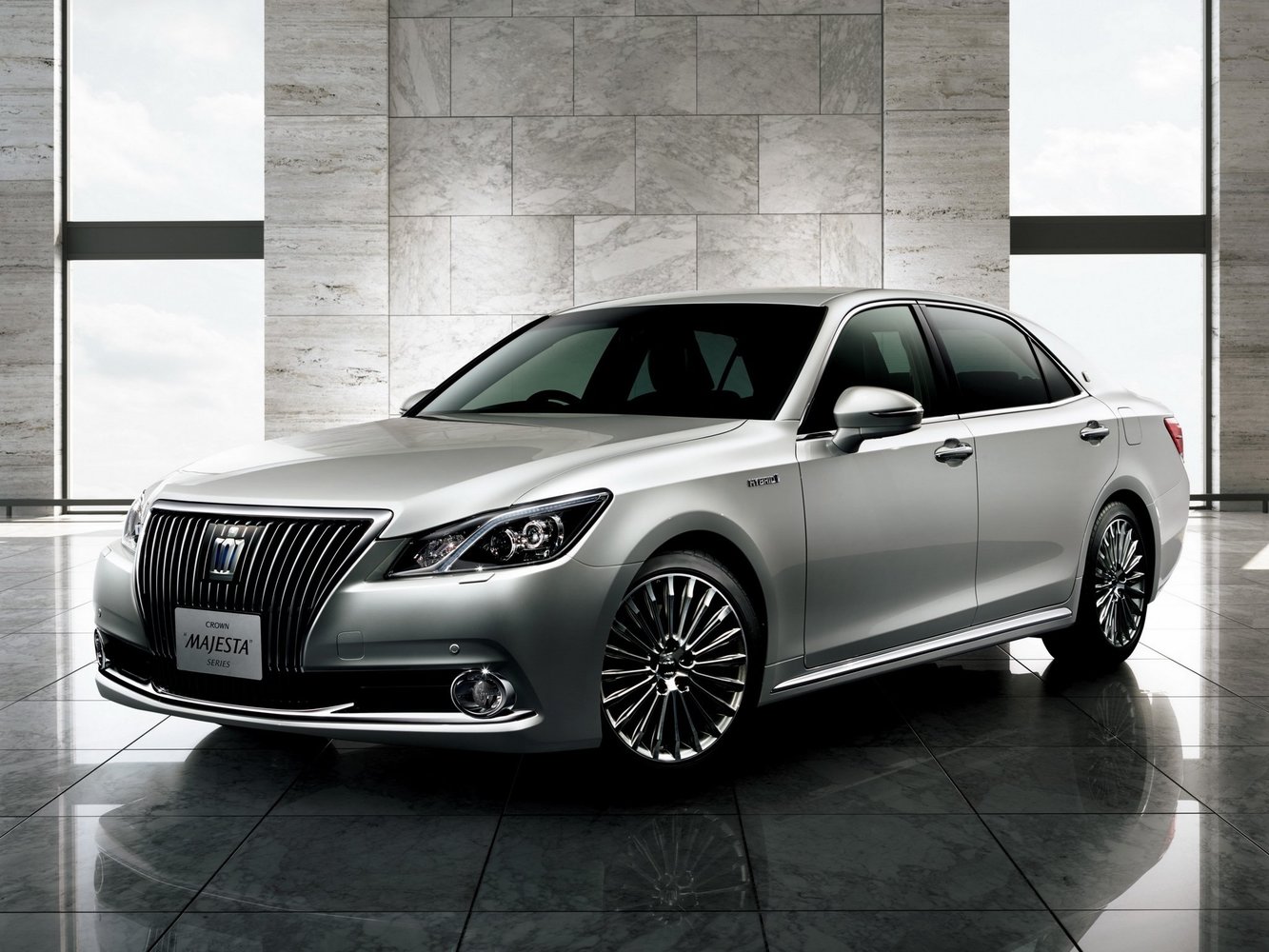 Toyota Crown Majesta 2013 - 2016