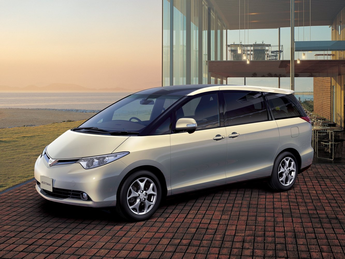 Toyota Estima 2006 - 2016