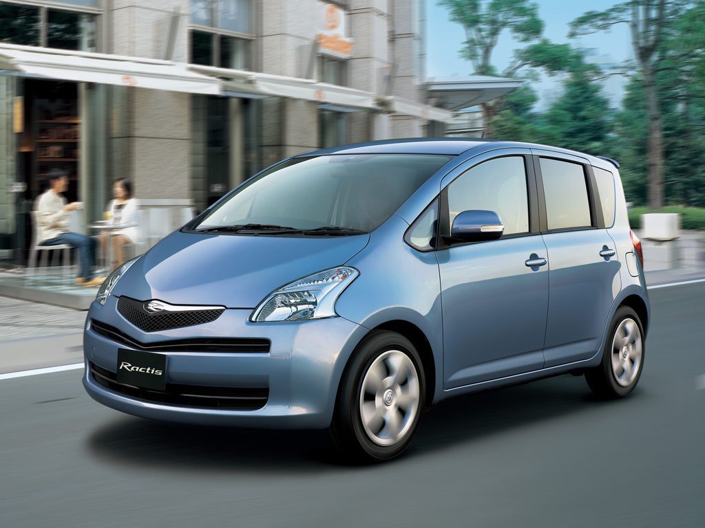 Toyota Ractis 2005 - 2010