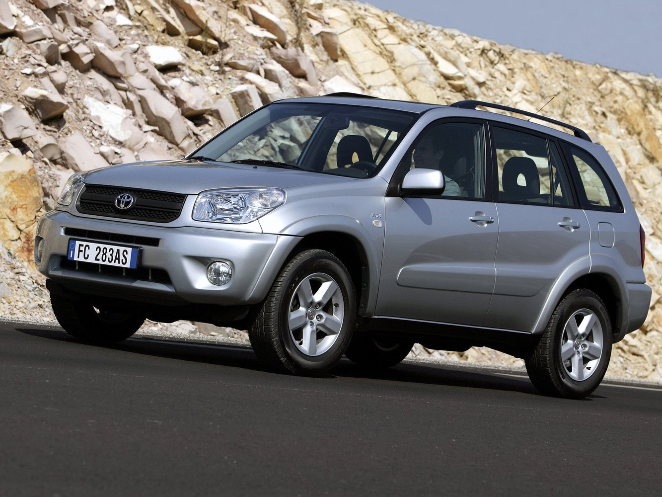 Toyota RAV 4 2003 - 2005